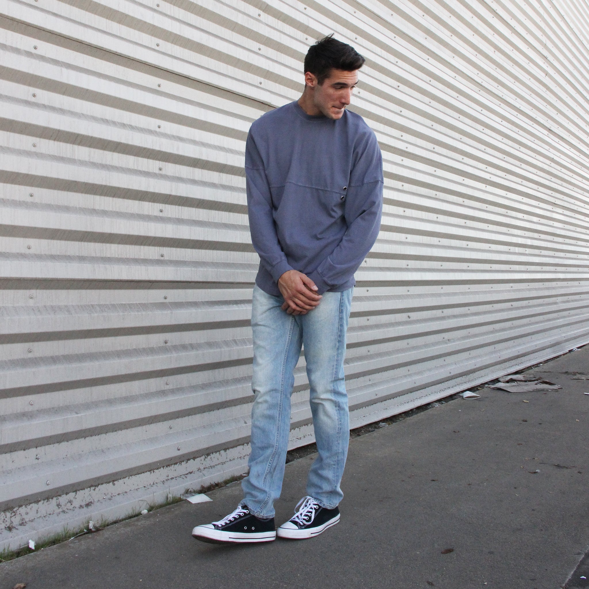 PREMIUM COTTON FRONT SEAMED AND GROMMETS SWEATSHIRT