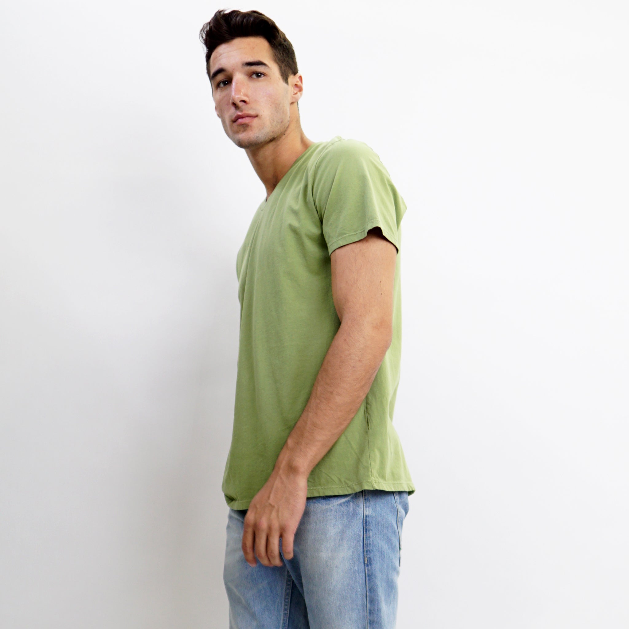COTTON BASIC V NECK TEE